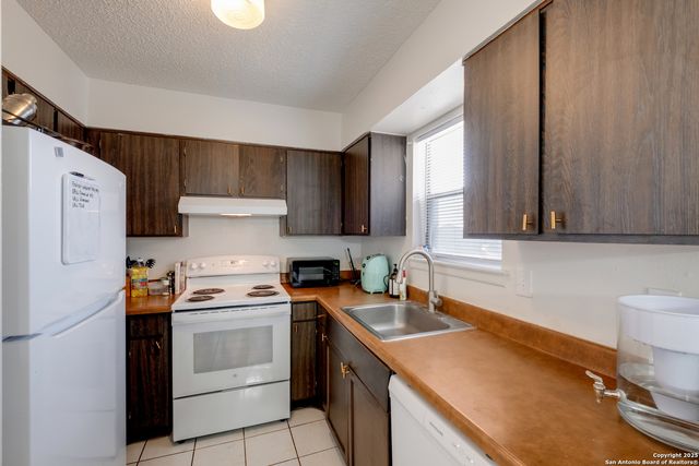 923 Vance Jackson Rd Apt 708, San Antonio, TX 78201