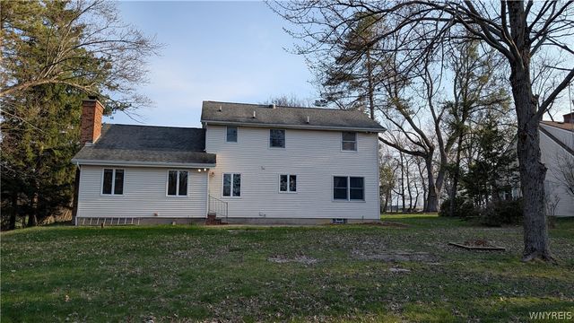 6689 Jewett Holmwood Road, Orchard Park, NY 14127
