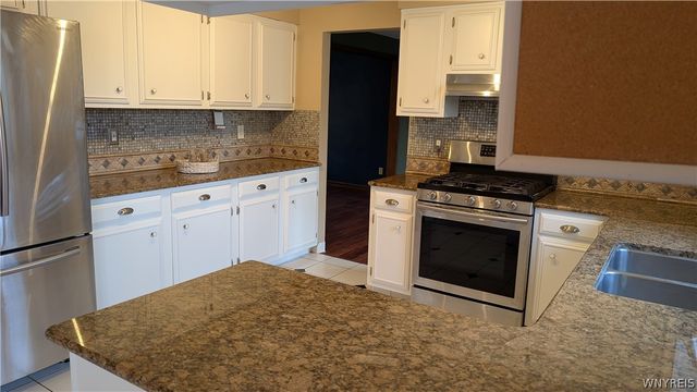 6689 Jewett Holmwood Road, Orchard Park, NY 14127