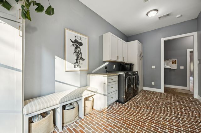 1223 S Waverly Drive, Dallas, TX 75208