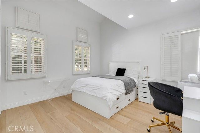 23024 Park Veneto, Calabasas, CA 91302