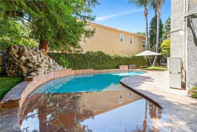 23024 Park Veneto, Calabasas, CA 91302