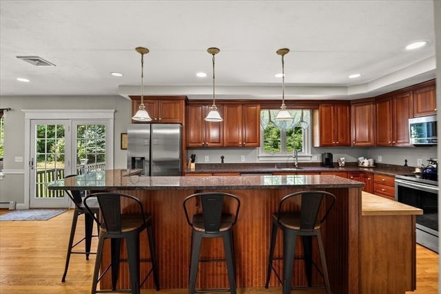 50 Butternut Way, Bridgewater, MA 02324