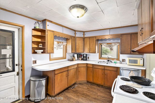 228 W Pearl Street, Ovid, MI 48866