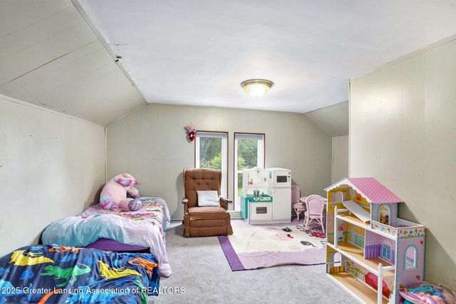 228 W Pearl Street, Ovid, MI 48866