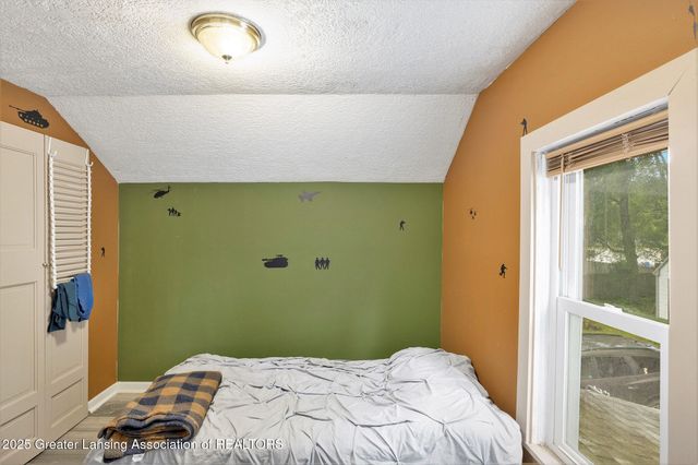 228 W Pearl Street, Ovid, MI 48866