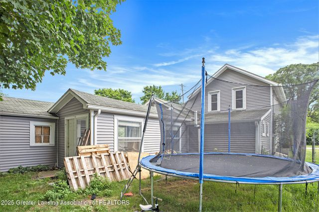 228 W Pearl Street, Ovid, MI 48866