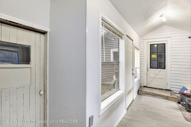 228 W Pearl Street, Ovid, MI 48866