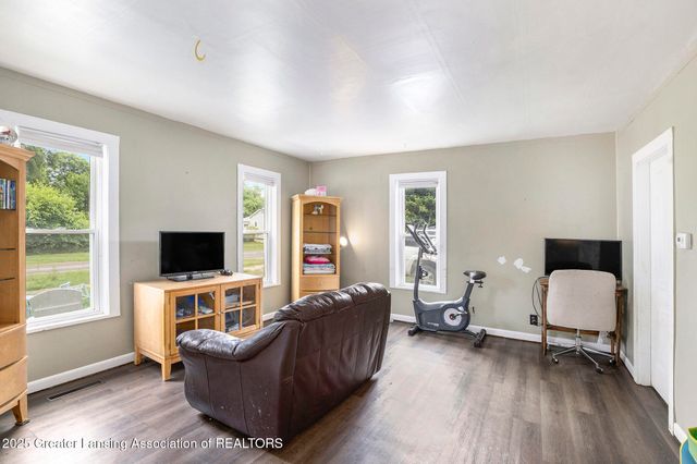 228 W Pearl Street, Ovid, MI 48866