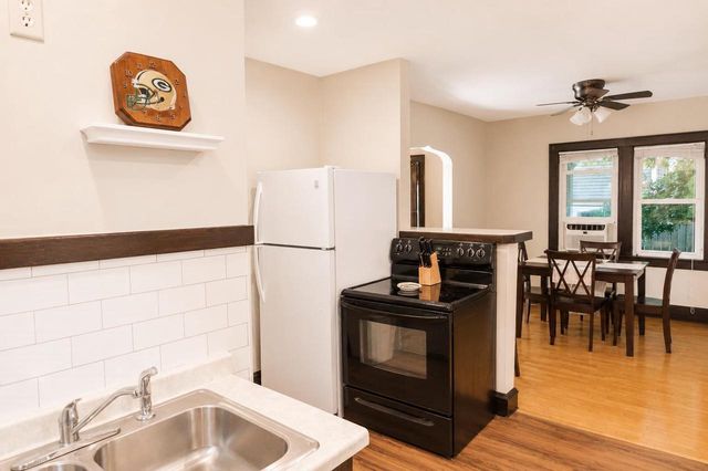 1210 W PACKARD STREET, Appleton, WI 54914