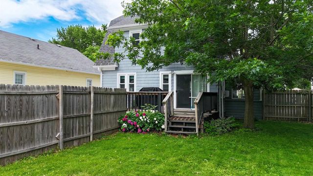 1210 W PACKARD STREET, Appleton, WI 54914
