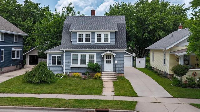 1210 W PACKARD STREET, Appleton, WI 54914