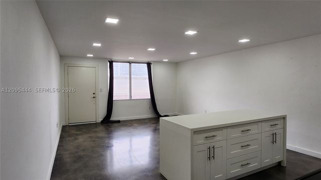 1770 79th St Cswy D304, North Bay Village, FL 33141