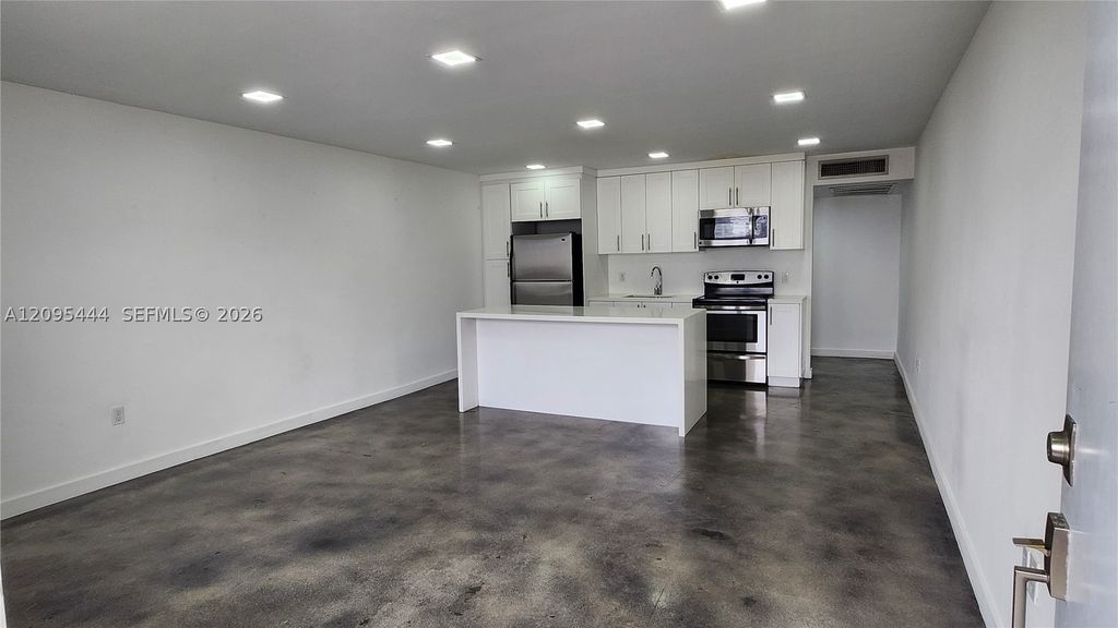1770 79th St Cswy D304, North Bay Village, FL 33141