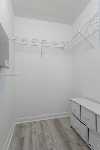 11600 NW 50th Ter, Doral, FL 33178