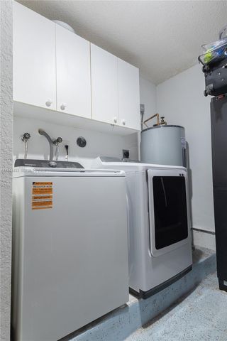 11600 NW 50th Ter, Doral, FL 33178