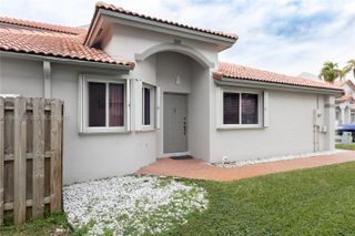 11600 NW 50th Ter, Doral, FL 33178