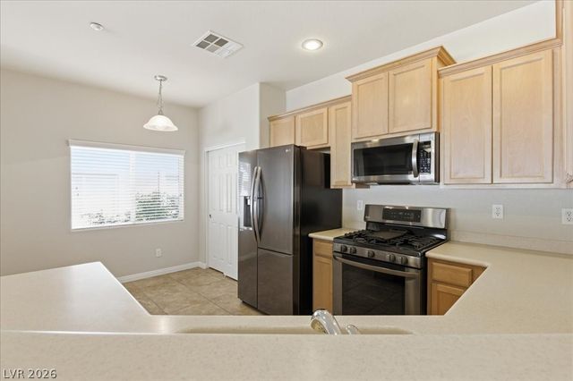 10011 Diamond Summit Court 102, Las Vegas, NV 89183