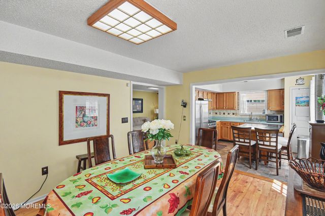 129 Hamlet Court, Toms River, NJ 08753