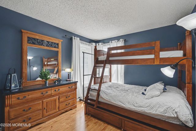 129 Hamlet Court, Toms River, NJ 08753