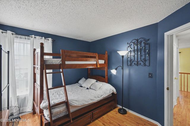 129 Hamlet Court, Toms River, NJ 08753