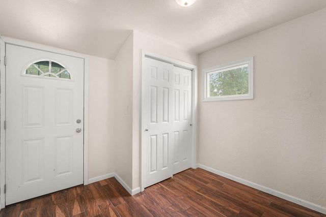 2154 S 86th STREET, West Allis, WI 53227
