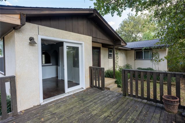 112 Oaktree Drive, Highland Village, TX 75077