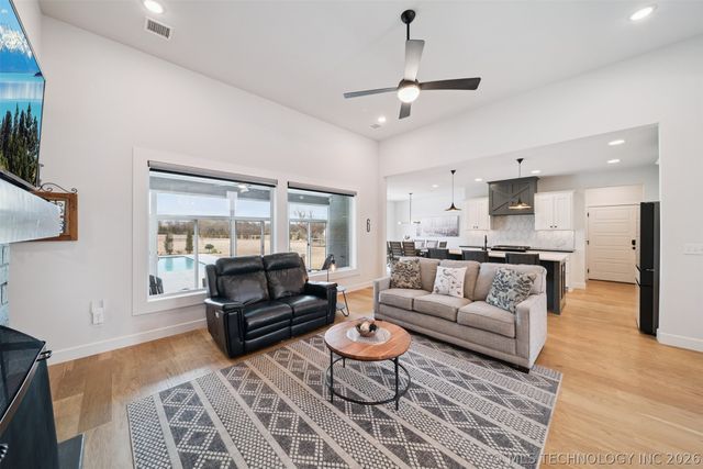 5110 E 161st Street S, Bixby, OK 74008