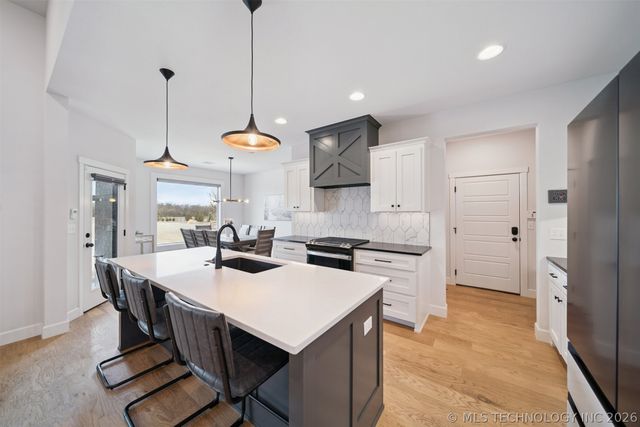 5110 E 161st Street S, Bixby, OK 74008