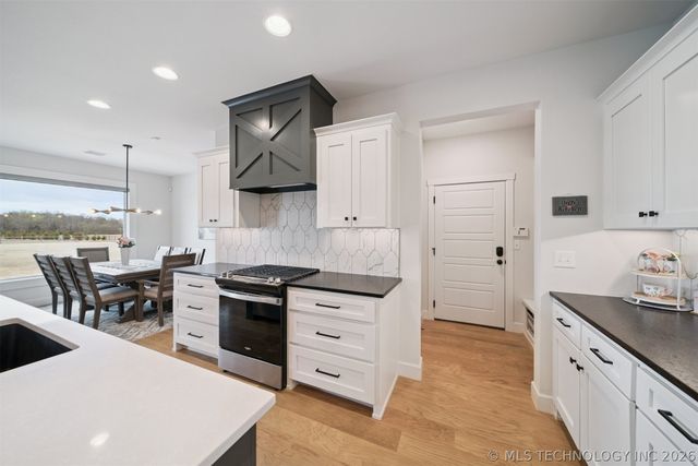 5110 E 161st Street S, Bixby, OK 74008