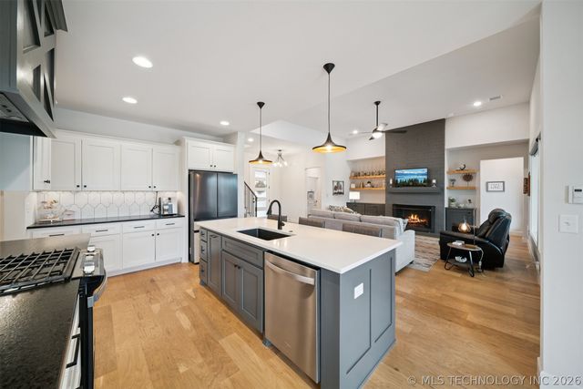 5110 E 161st Street S, Bixby, OK 74008