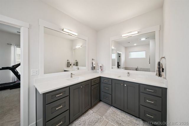 5110 E 161st Street S, Bixby, OK 74008