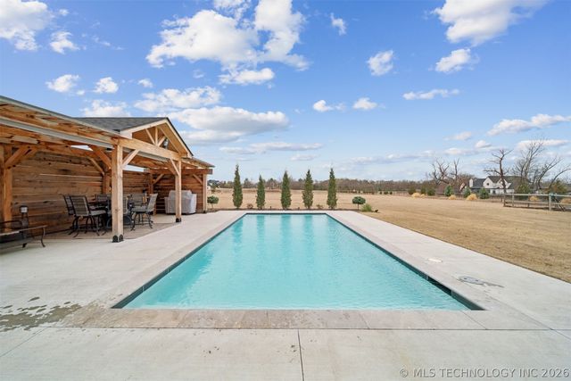 5110 E 161st Street S, Bixby, OK 74008