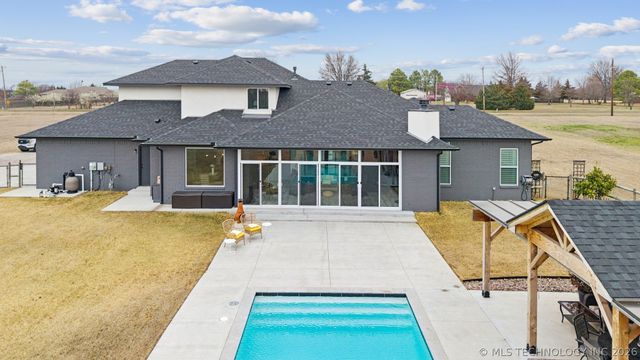 5110 E 161st Street S, Bixby, OK 74008