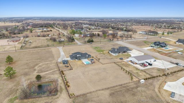 5110 E 161st Street S, Bixby, OK 74008