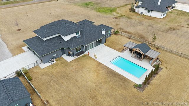5110 E 161st Street S, Bixby, OK 74008