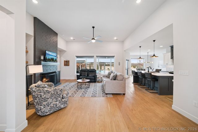 5110 E 161st Street S, Bixby, OK 74008