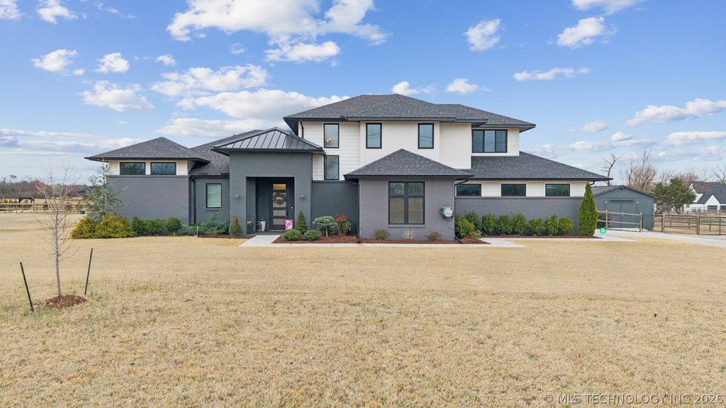 5110 E 161st Street S, Bixby, OK 74008