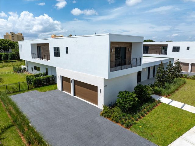 16740 N Botaniko Drive N, Weston, FL 33326