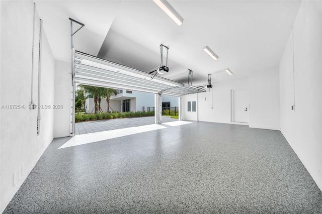 16740 N Botaniko Drive N, Weston, FL 33326