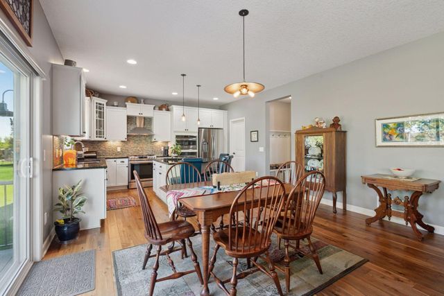 8825 Aspen Circle, Victoria, MN 55386