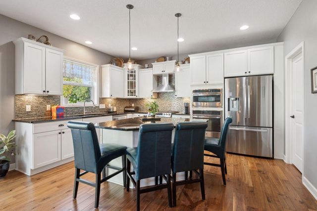 8825 Aspen Circle, Victoria, MN 55386