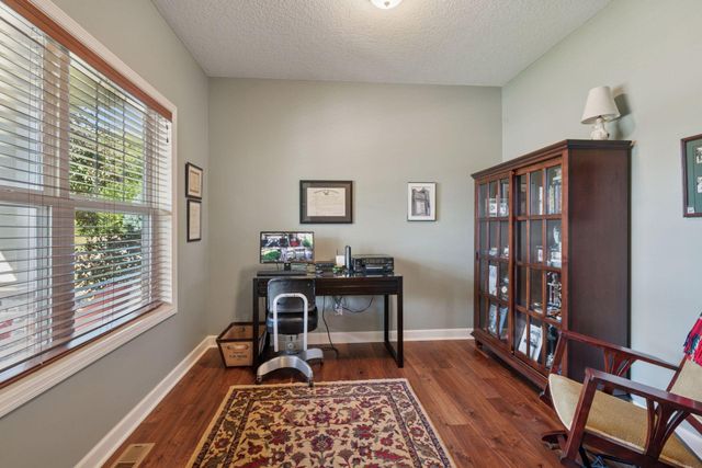 8825 Aspen Circle, Victoria, MN 55386