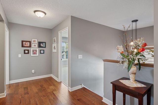 8825 Aspen Circle, Victoria, MN 55386