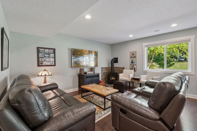 8825 Aspen Circle, Victoria, MN 55386