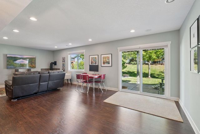 8825 Aspen Circle, Victoria, MN 55386