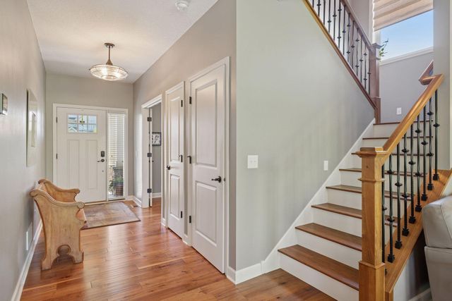 8825 Aspen Circle, Victoria, MN 55386