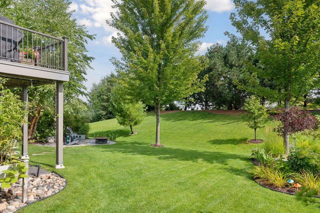 8825 Aspen Circle, Victoria, MN 55386