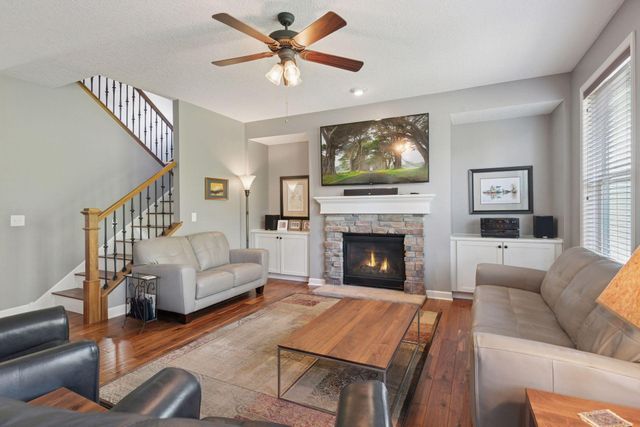 8825 Aspen Circle, Victoria, MN 55386