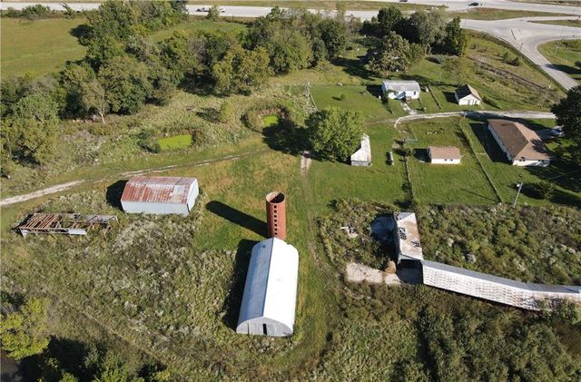 648 NW W Highway, Kingsville, MO 64061